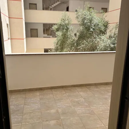 Aurum Apartment *