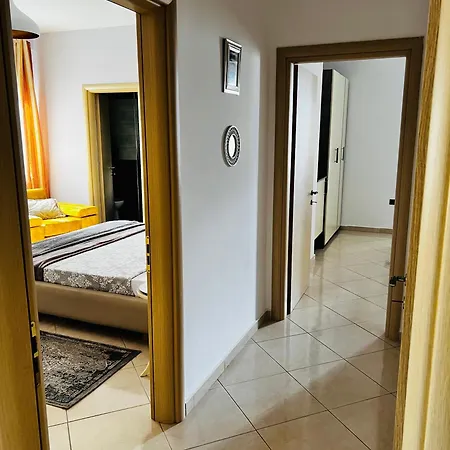 Apartment Aurum Golem (Tirana)