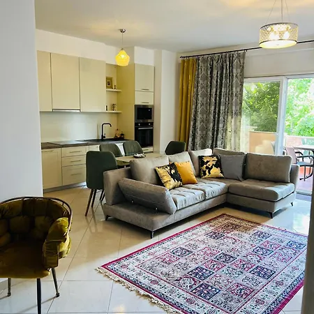 Apartment Aurum Golem